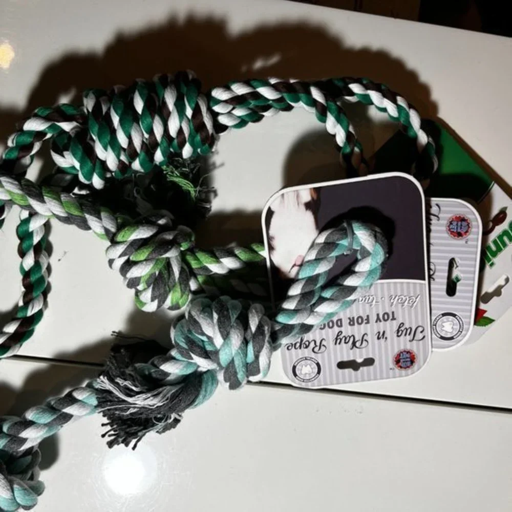 Dog‎ Toys / Rope Toys and Squeaky Toys (four) (new)